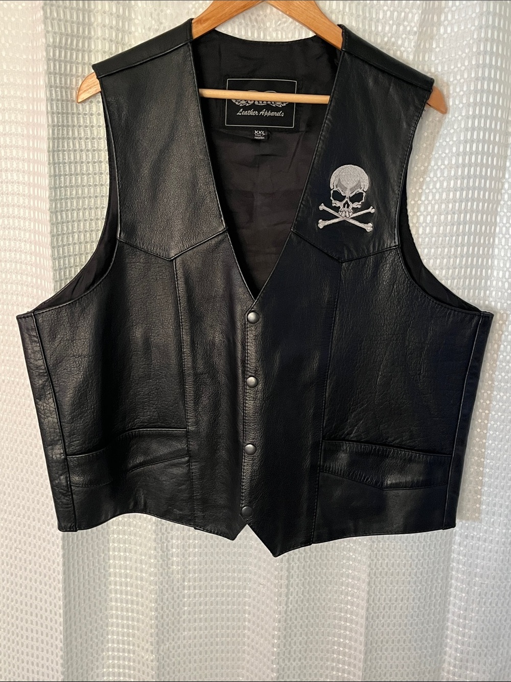 UNIK Leather Skull & Crossbones Motorcycle Biker Vest Black XXL Snap Front NWOT